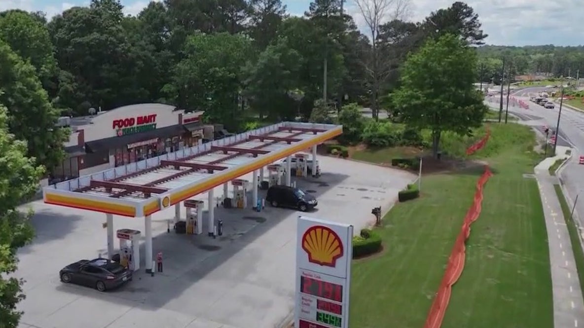 1 teen dead, 1 injured after DeKalb gas station shooting